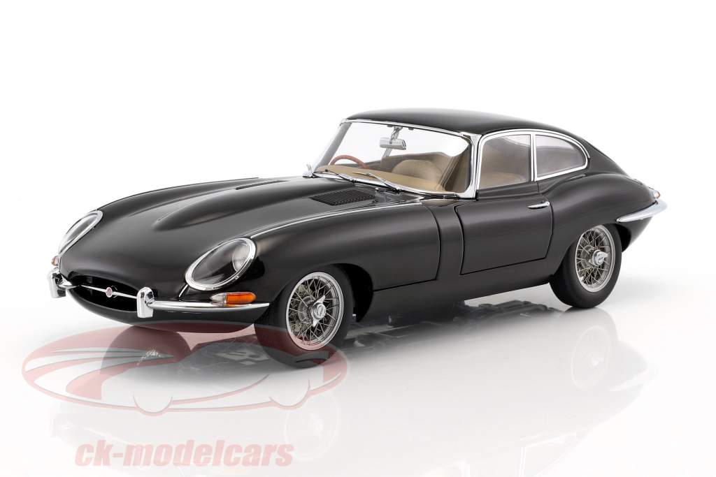 1961 1時18分オートアートで構築ジャガーE-タイプシリーズ1 3.8クーペ