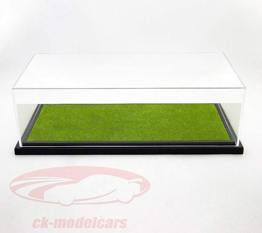 Concours d'Elegance - Kunstgras showcase & base 1:18 TrueScale