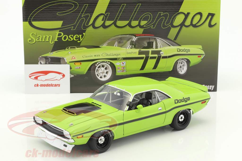 Dodge Challenger Trans Am 1970 Street Version зеленый / черный 1:18 GMP