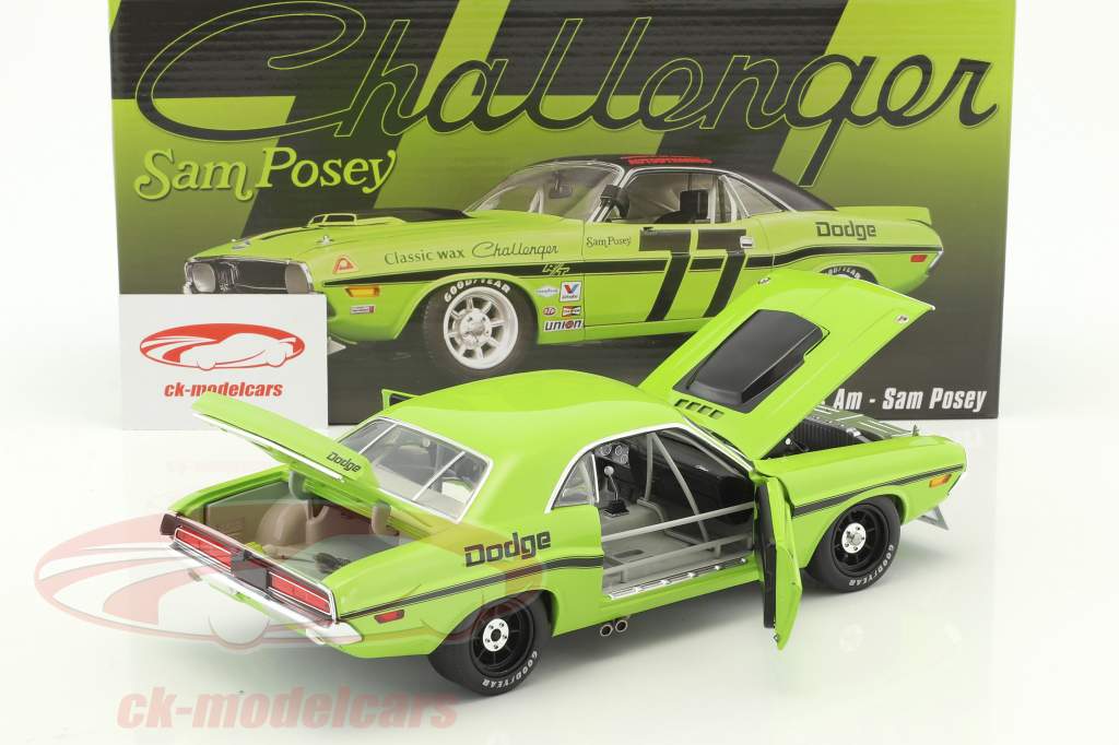 Dodge Challenger Trans Am 1970 Street Version зеленый / черный 1:18 GMP