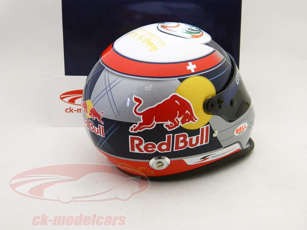 塞巴斯蒂安·布米红牛STR6 2011年F1车手头盔/头盔1:2贝尔
