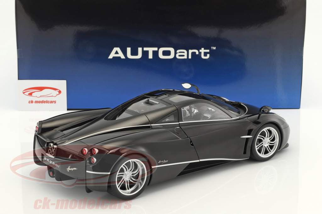 Pagani Huayra ano de construção 2011 lustroso preto com prata listras 1:12 AUTOart