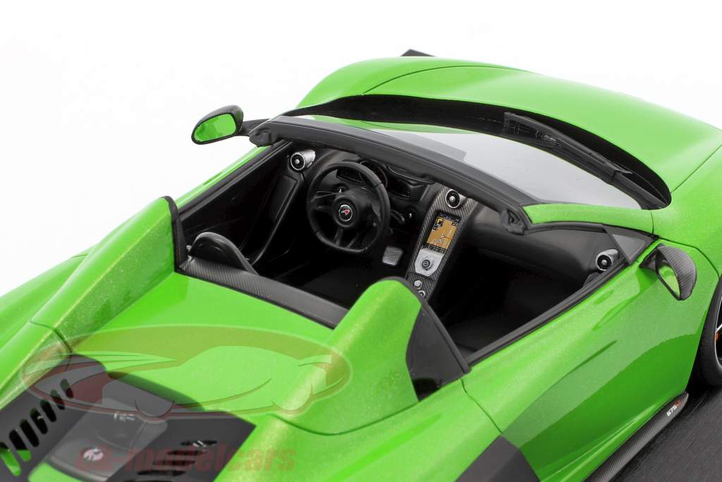 McLaren 675LT Spider mantis グリーン 1:18 TrueScale