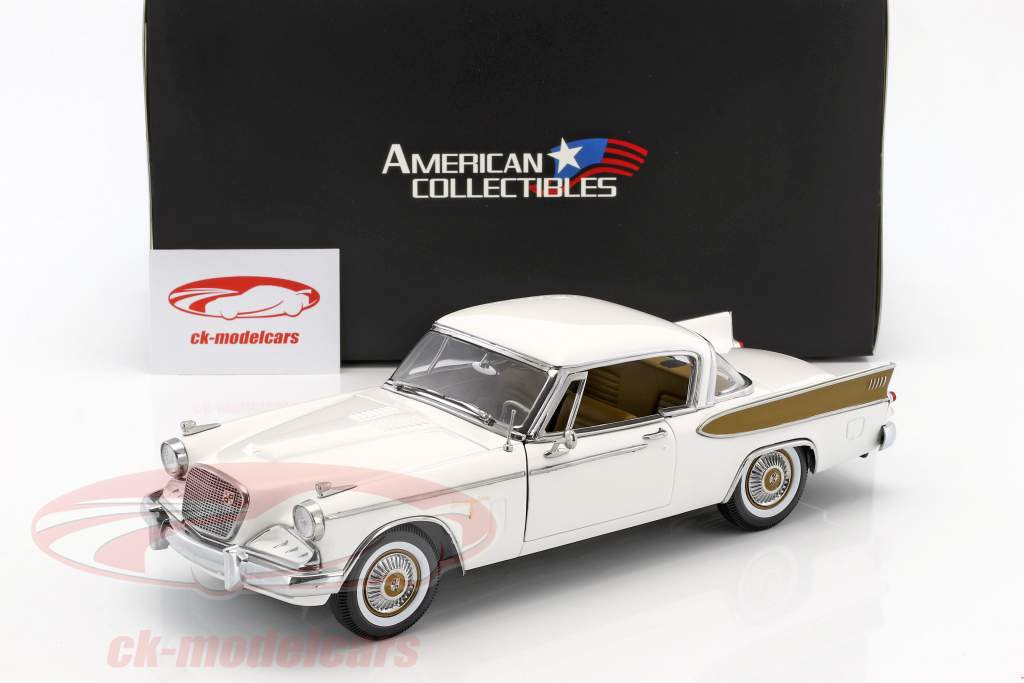 Studebaker Golden Hawk Год постройки 1957 arctic белый 1:18 SunStar