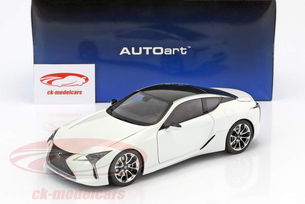 Lexus LC 500 année de construction 2018 blanc 1:18 AUTOart