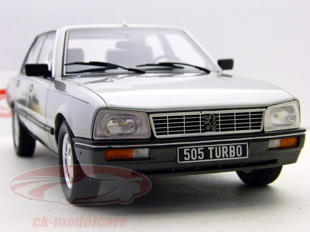505-018 OTTO 1/18 アウディ カブリオレ 2.8 1:18 Audi Cabriolet (B3) 2.8 (Otto Mobile)
