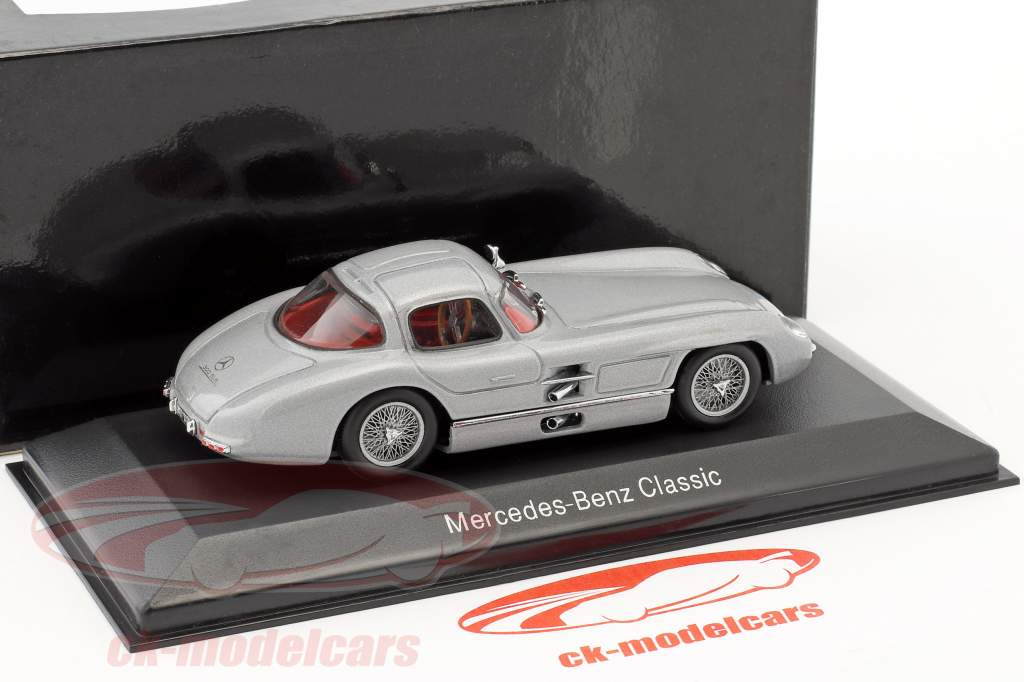 Minichamps 1:43 Mercedes-Benz 300 SLR Uhlenhaut Coupé year