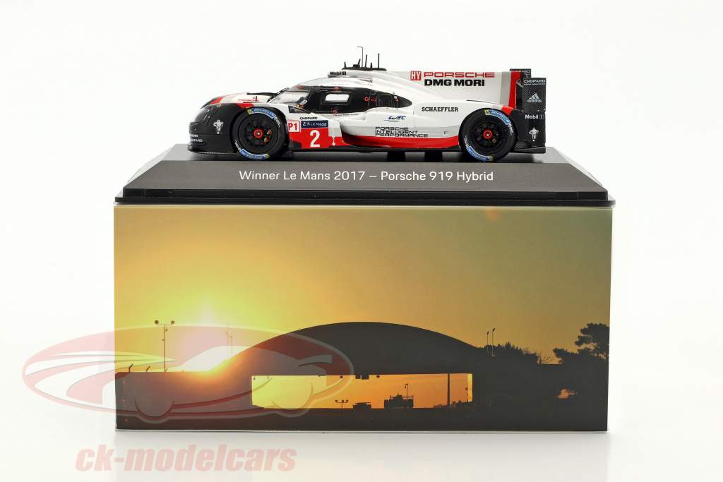 Porsche 919 Hybrid #2 Winner 24h LeMans 2017 Bernhard, Hartley, Bamber 1:43 Spark