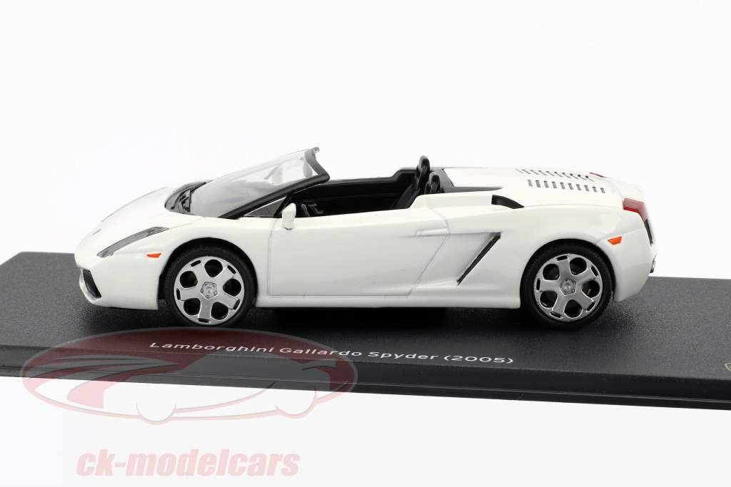 Lamborghini Gallardo Spyder Год постройки 2005 белый 1:43 Leo Models
