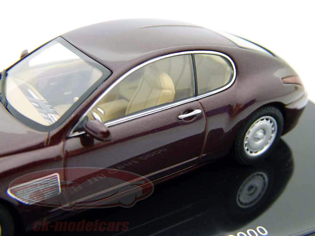Bugatti EB 118 Autosalon Genf 2000 darkred metallic 1:43 AutoArt