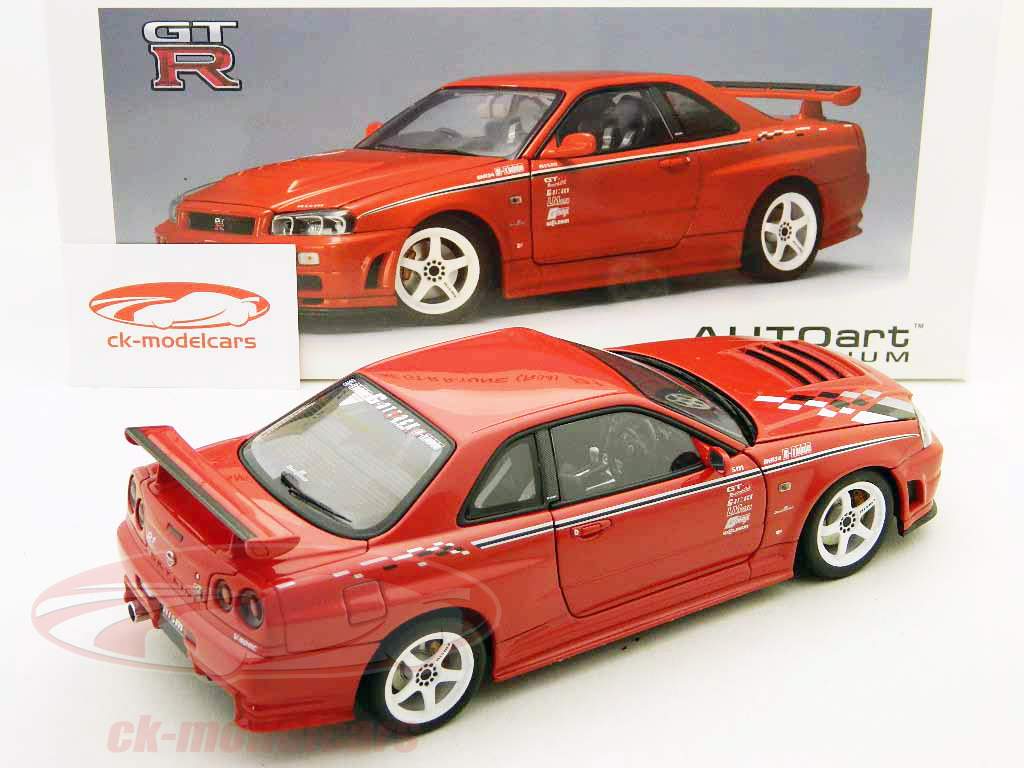 Nissan GT-R 1/18 赤 AUTOart 1:18 Nissan Skyline GT-R (R35) Nismo Special Edition