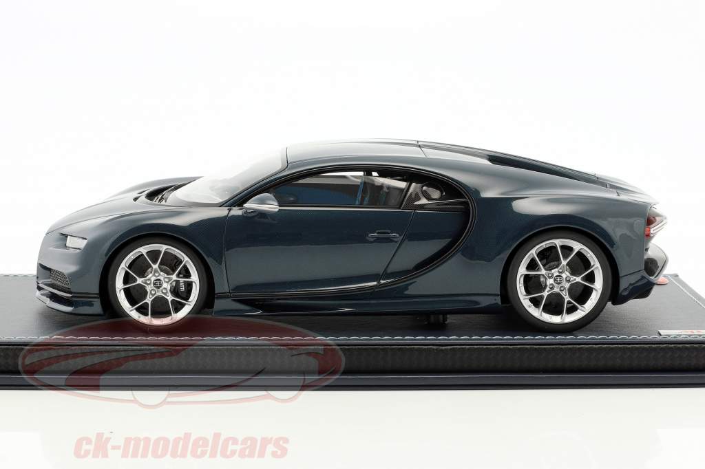Bugatti Chiron blu carbossilico con vetrina 1:18 MR Models