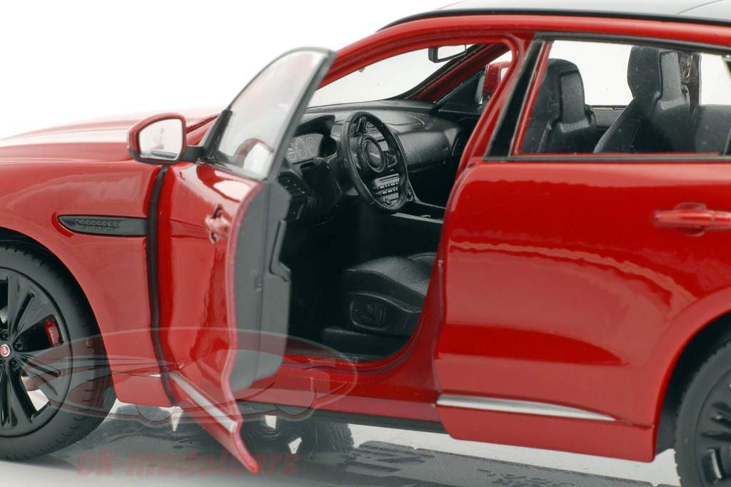 Jaguar F-Pace ano de construção 2016 vermelho 1:24 Welly