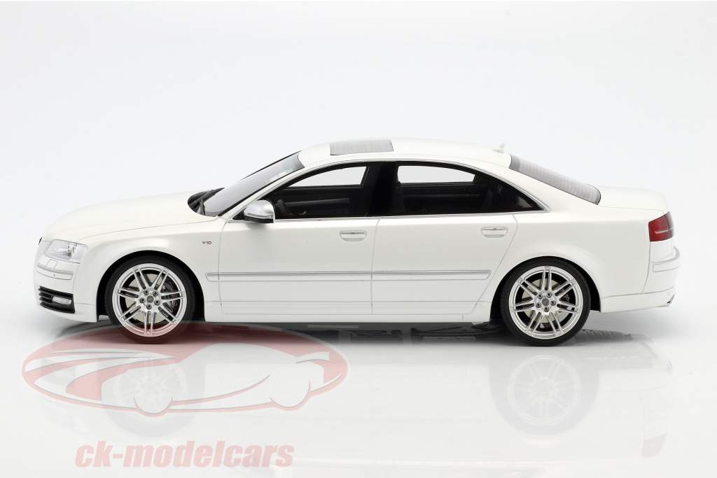 Audi S8 Construction year 2008 D3 ibis white 1:18 OttOmobile