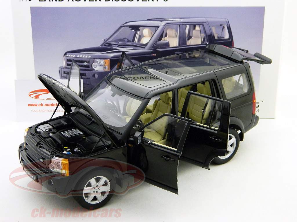 Land Rover Discovery 3 Jeep 2005 black metalic 1:18 AutoArt