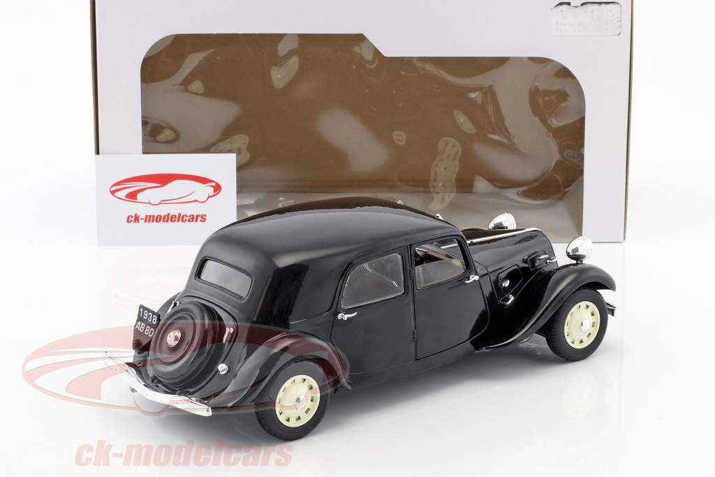 Citroen Traction 11CV year 1937 black 1:18 Solido