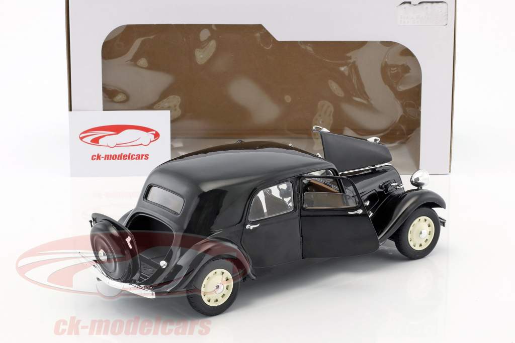 Citroen Traction 11CV year 1937 black 1:18 Solido