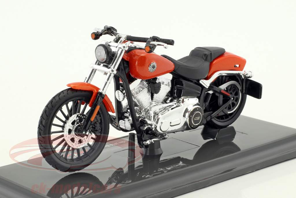 Harley-Davidson Breakout Bouwjaar 2016 oranje 1:18 Maisto