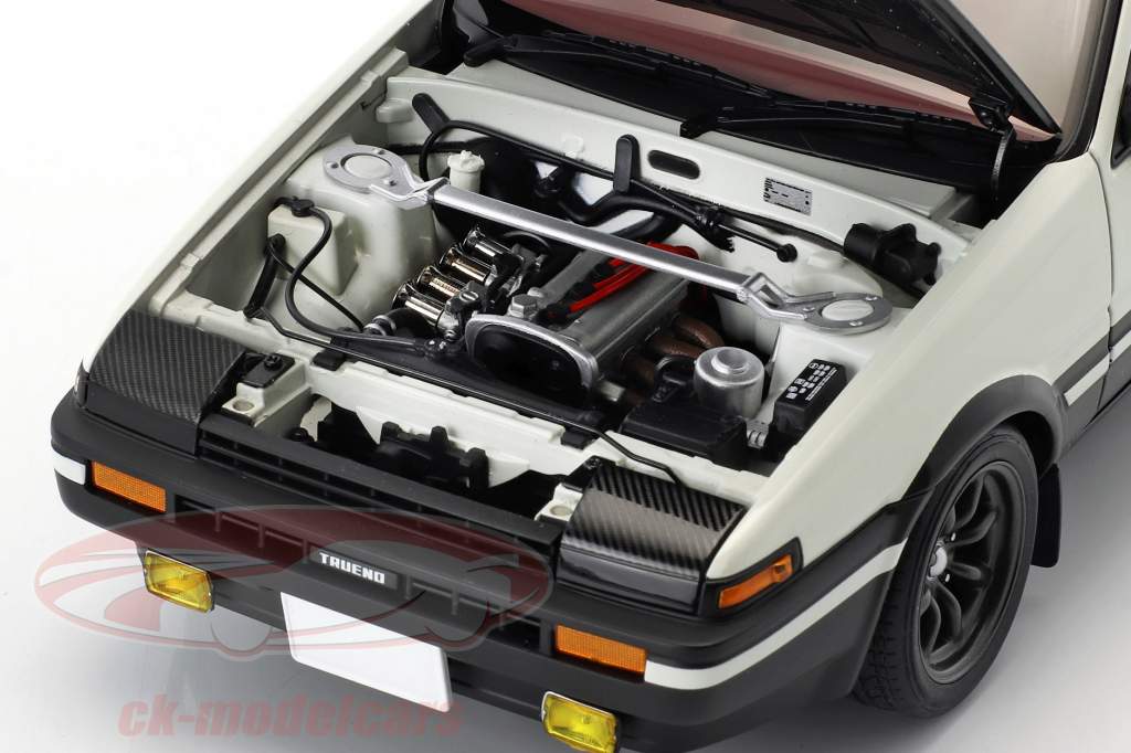 Toyota Sprinter Trueno (AE86) Project D Final Version bianco / nero 1:18 AUTOart