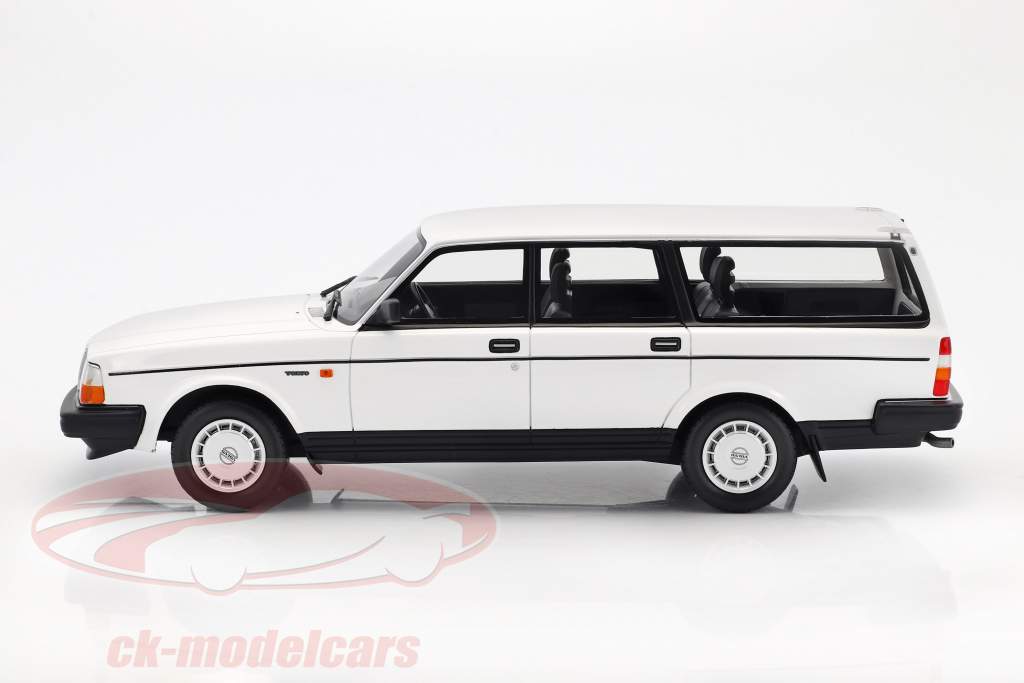 Volvo 240 GL année de construction 1989 blanc 1:18 BoS-Models