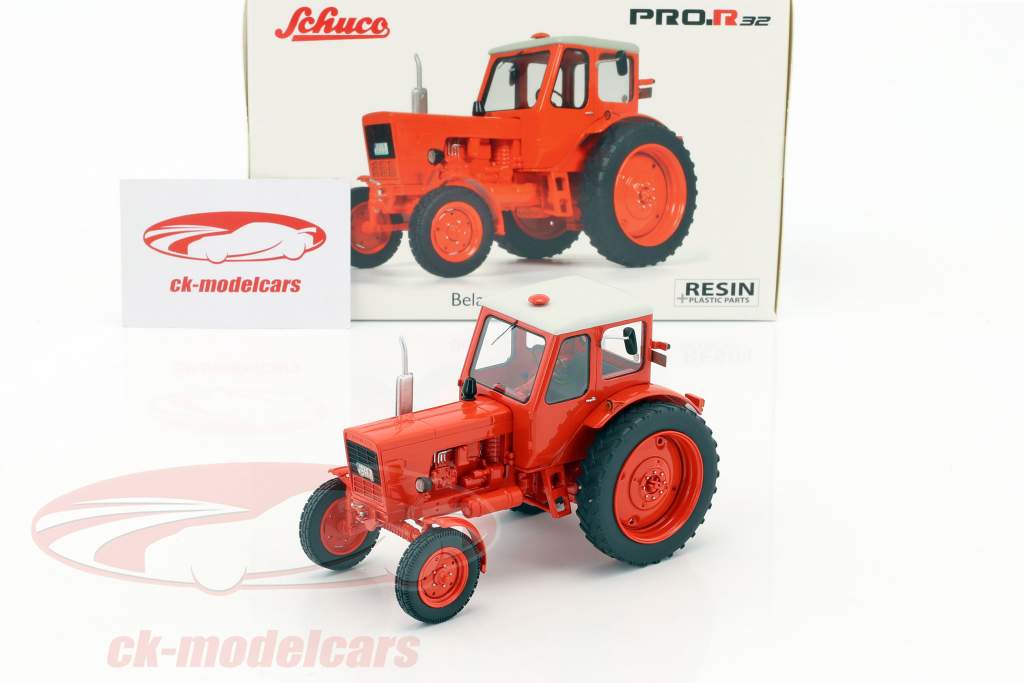 Belarus MTS-50 Traktor hellrot 1:32 Schuco