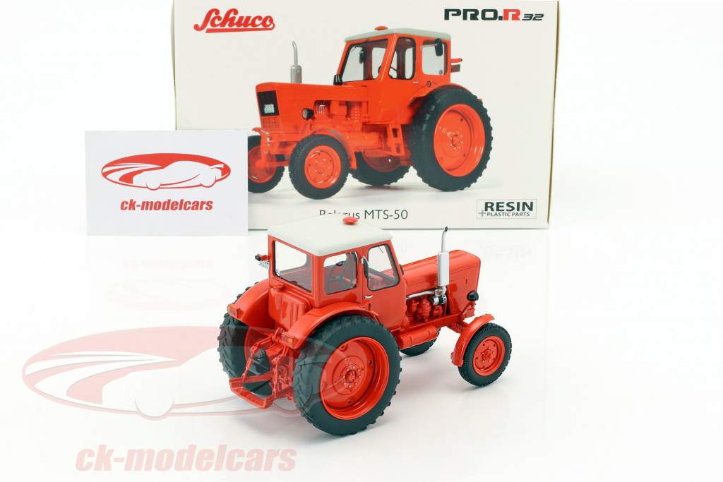 Belarus MTS-50 Traktor hellrot 1:32 Schuco
