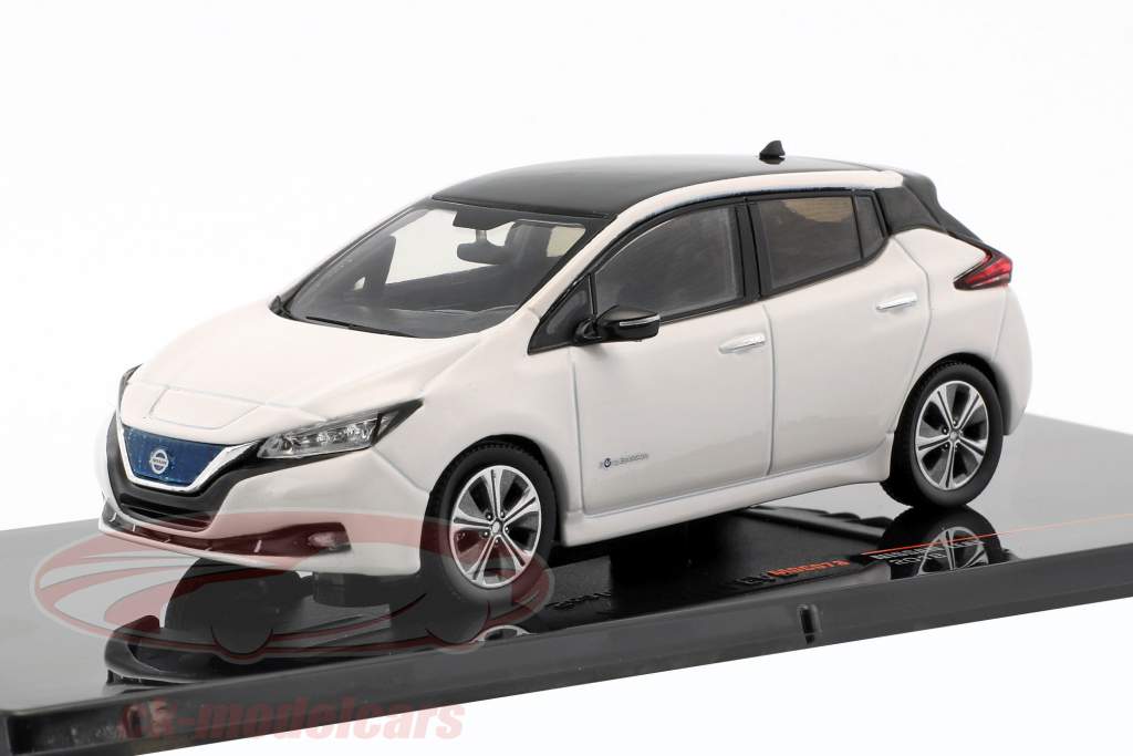 Nissan Leaf ano de construção 2018 branco 1:43 Ixo