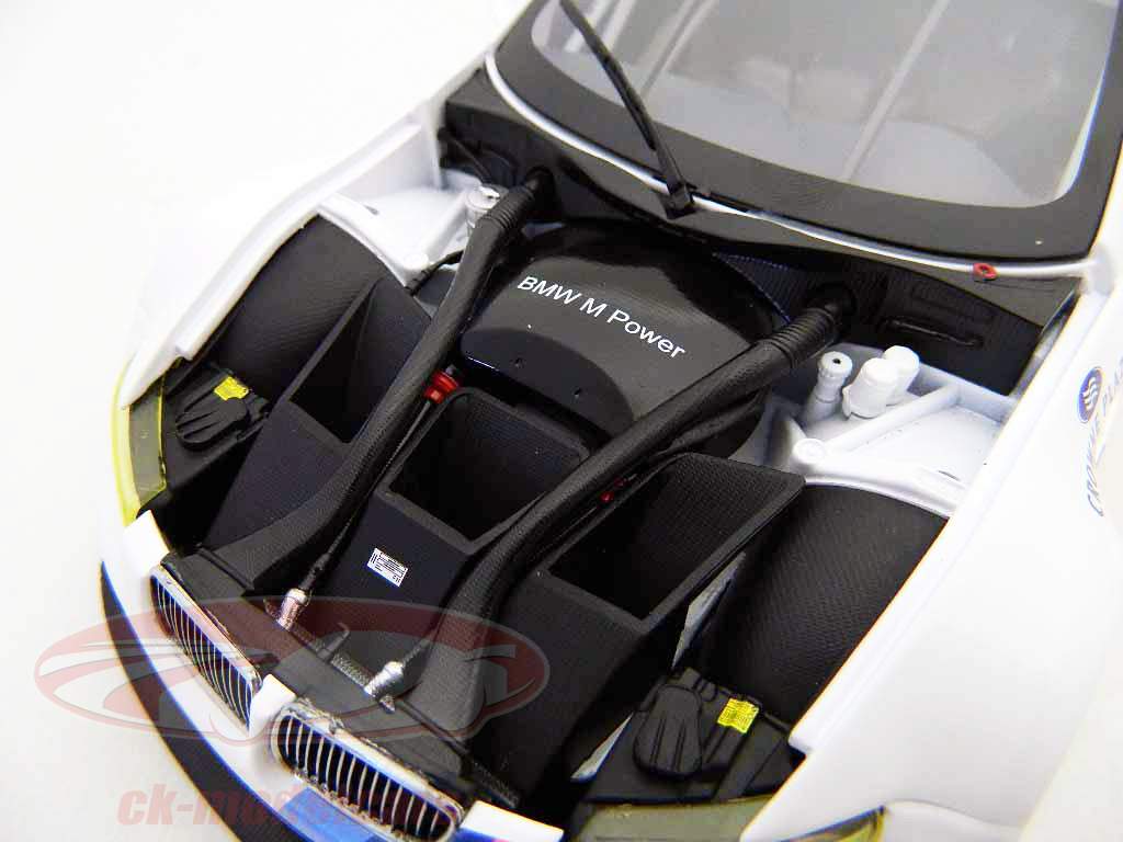 MINICHAMPS BMW M3 GT2 2010年モデル Minichamps 1:18 BMW M3 GT2 #78 24h LeMans 2010 80 43 2 210