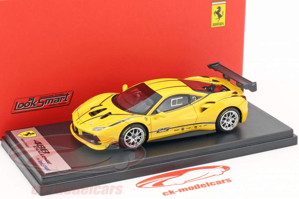 Ferrari 488 Challenge ano de construção 2017 modena amarelo 1:43 LookSmart