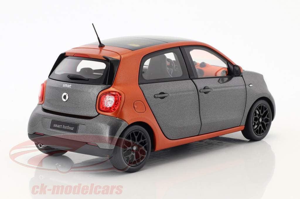 Smart forfour Coupe (W453) orange / gris 1:18 Norev