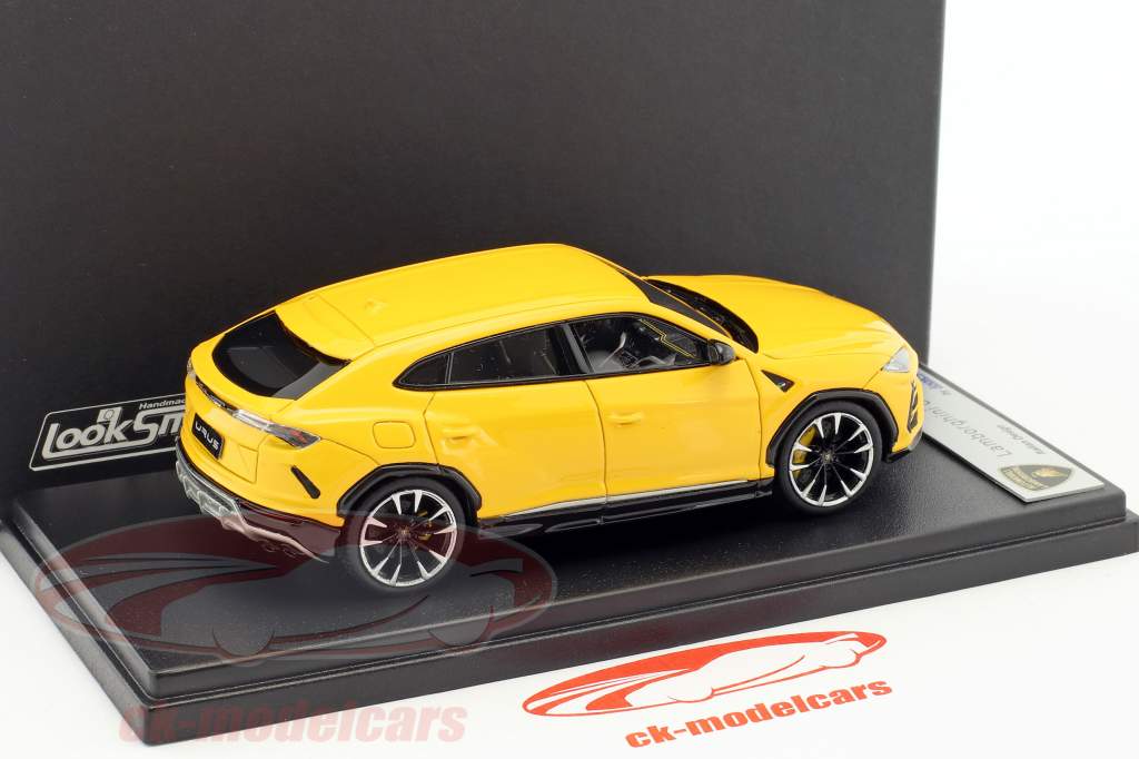 Lamborghini Urus año de construcción 2017 amarillo 1:43 LookSmart