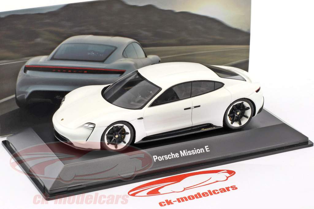 Porsche Mission E wit 1:43 Spark