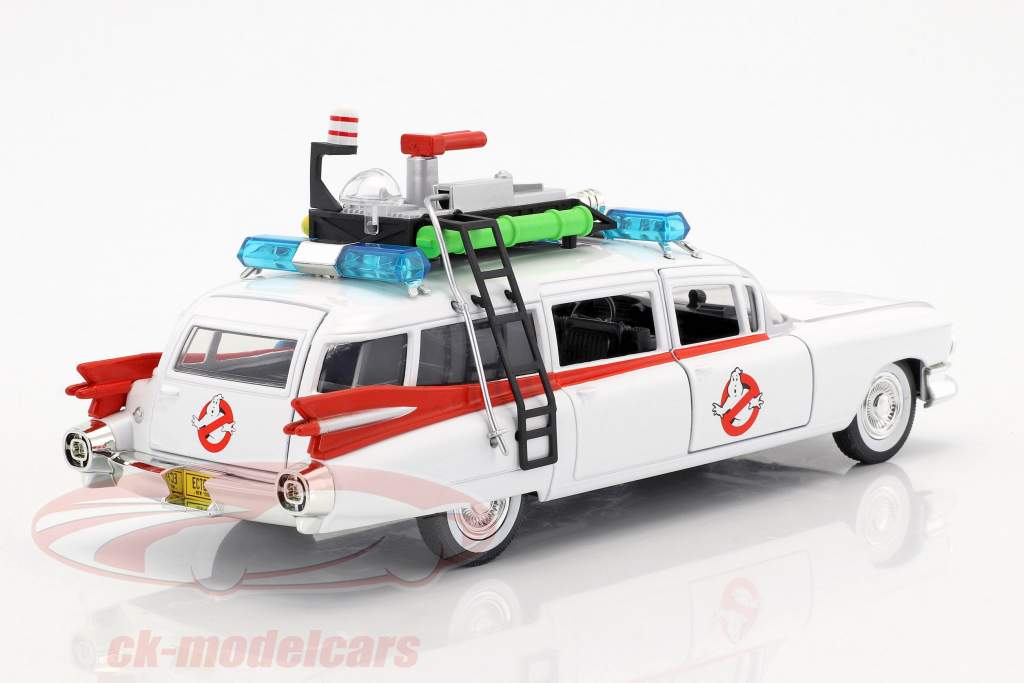Cadillac Ecto-1 から インクルード フィルム Ghostbusters 1984 白 1:24 Jada Toys