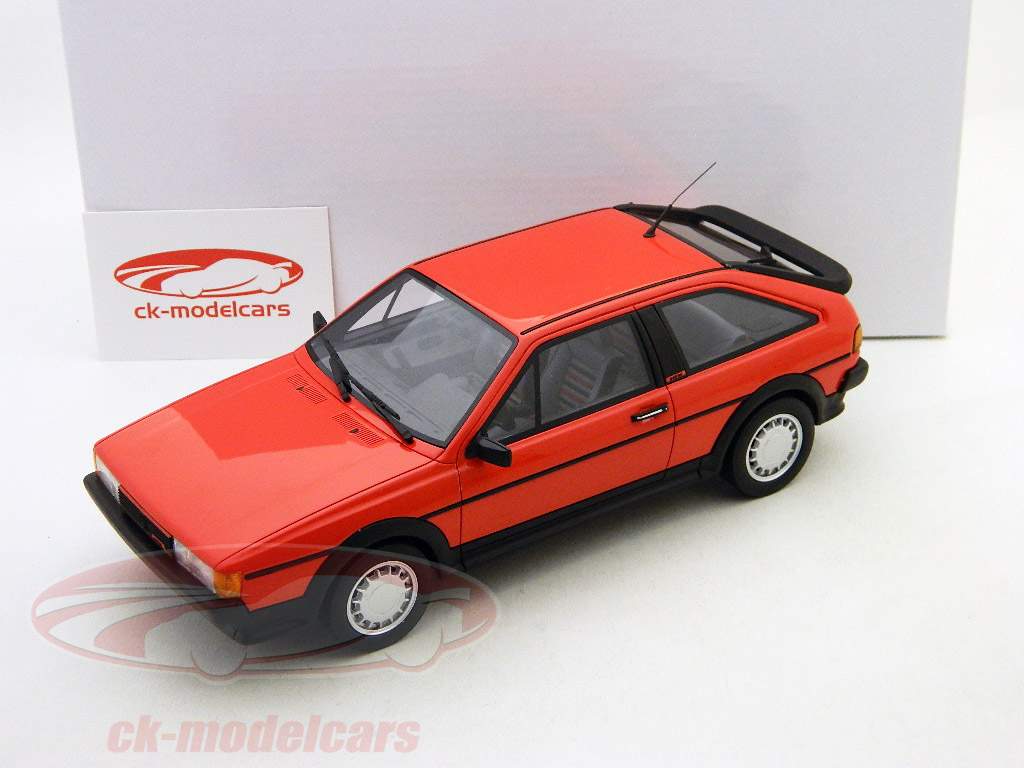 大众热风GTX 16V红/红1:18 Ottomobile