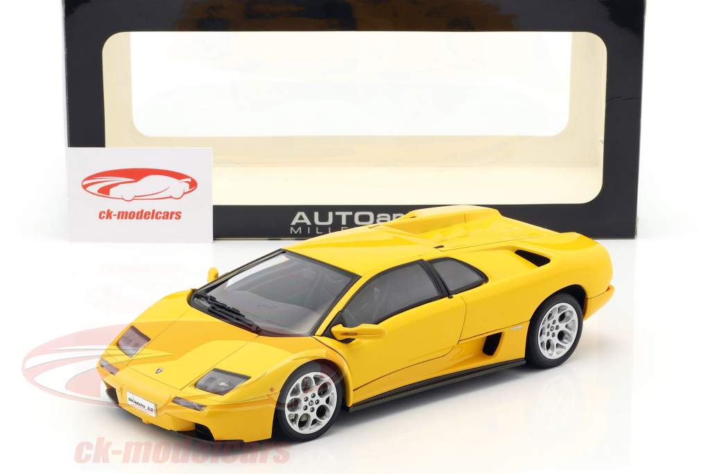 AUTOart 1:18 Lamborghini Diablo 6.0 yellow 74526 model car