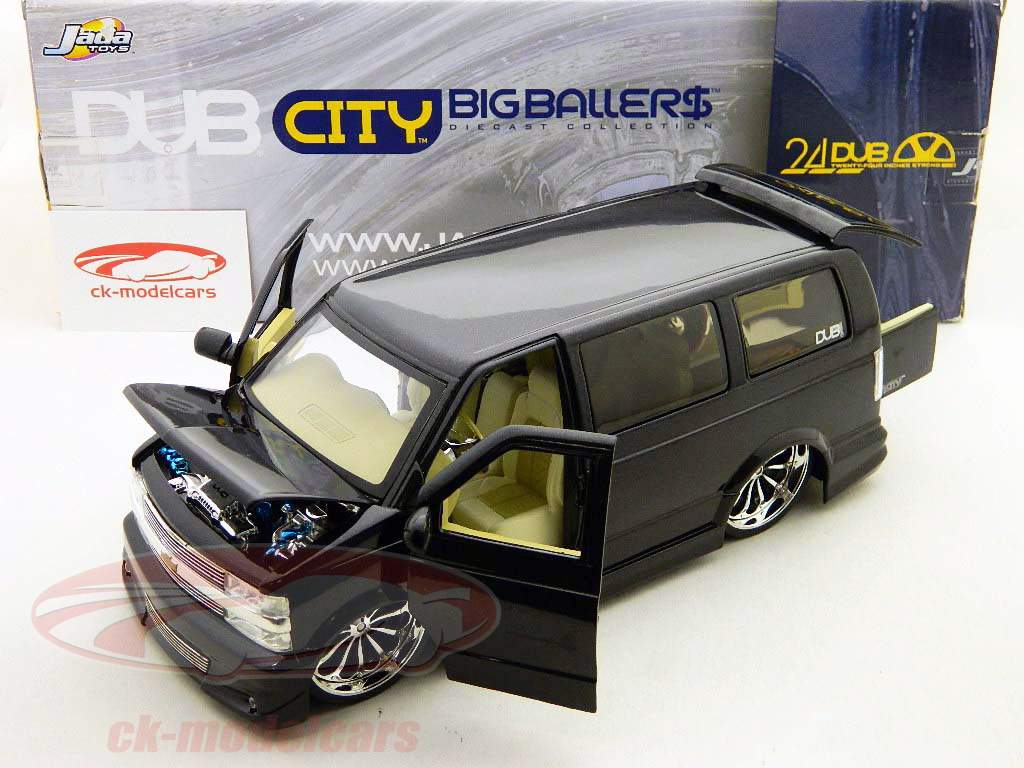 在庫処分 激安 Jadatoys 1:18 Chevrolet Astro Van black Tuning Version ミニカー