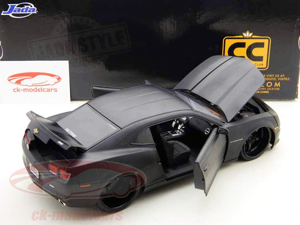 1966 Chevrolet Camaro 1/18ミニカー Jadatoys 1:18 Chevrolet Chevy Camaro year 1968 yellow