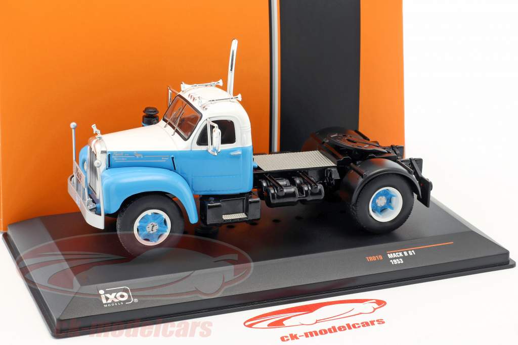 Mack B 61 грузовик Год постройки 1953 светло-голубой / белый 1:43 Ixo