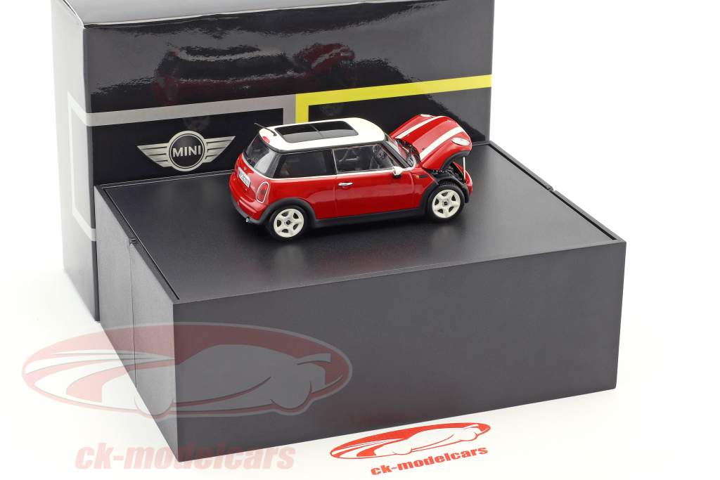 Mini Cooper rojo / blanco 1:43 Minichamps
