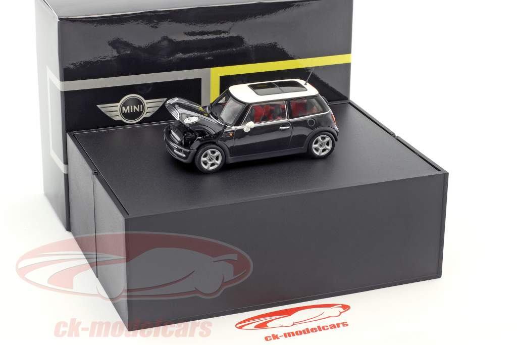 Mini Cooper nero / bianco 1:43 Minichamps