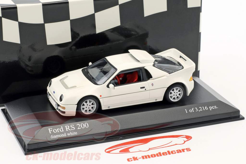 Ford RS200 Plain Body 白色钻石 1:43 Minichamps