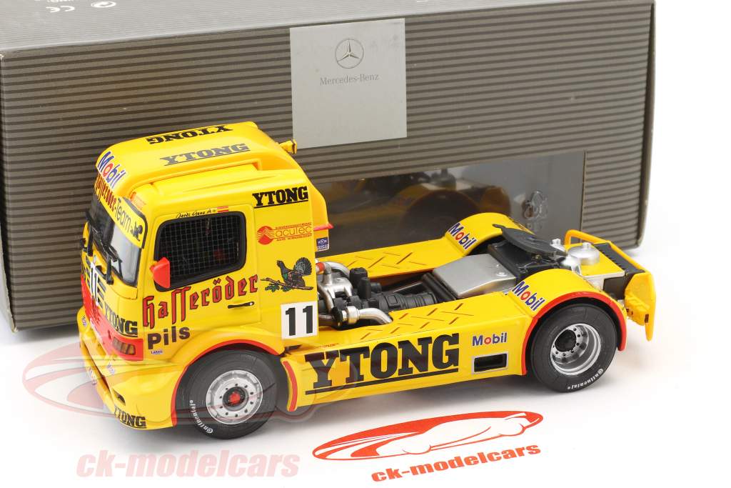 Minichamps 1:43 J. Gene Mercedes-Benz Race Truck #11 team