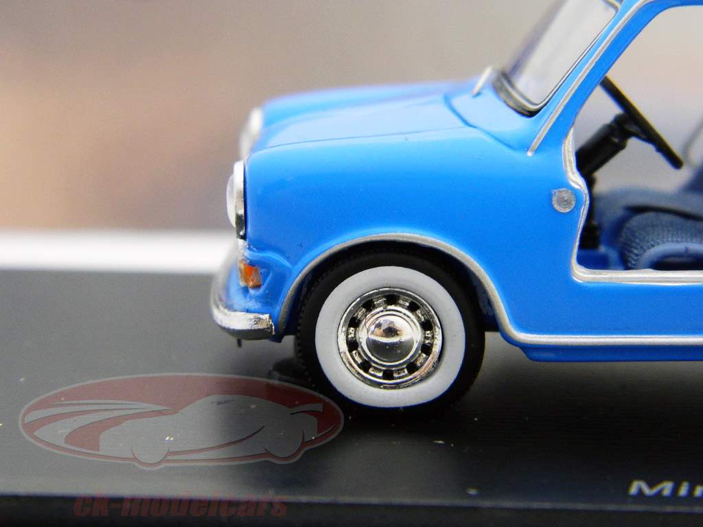 Mini Austin Beach blue 1:43 Spark