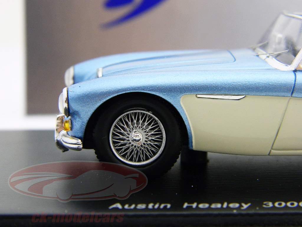 Austin Healey 3000 MK III Road Version 1965 blue 1:43 Spark
