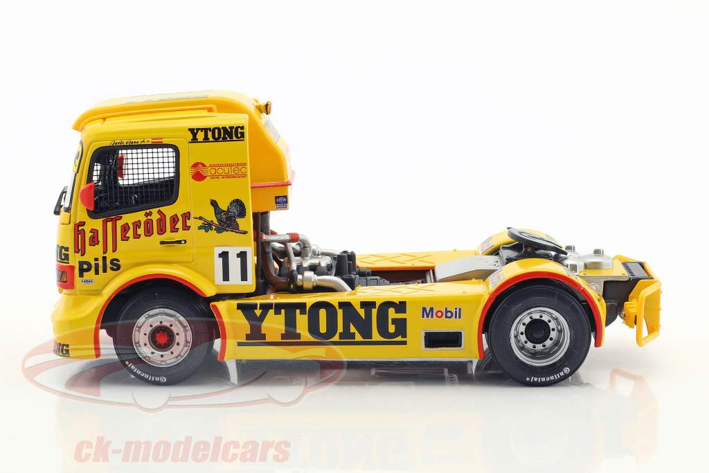 Minichamps 1:43 J. Gene Mercedes-Benz Race Truck #11 team
