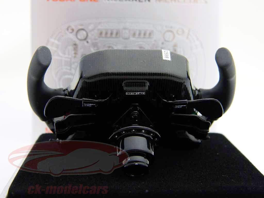 巴顿/汉密尔顿迈凯轮MP4-26 F1 2011方向盘1:4汞合金