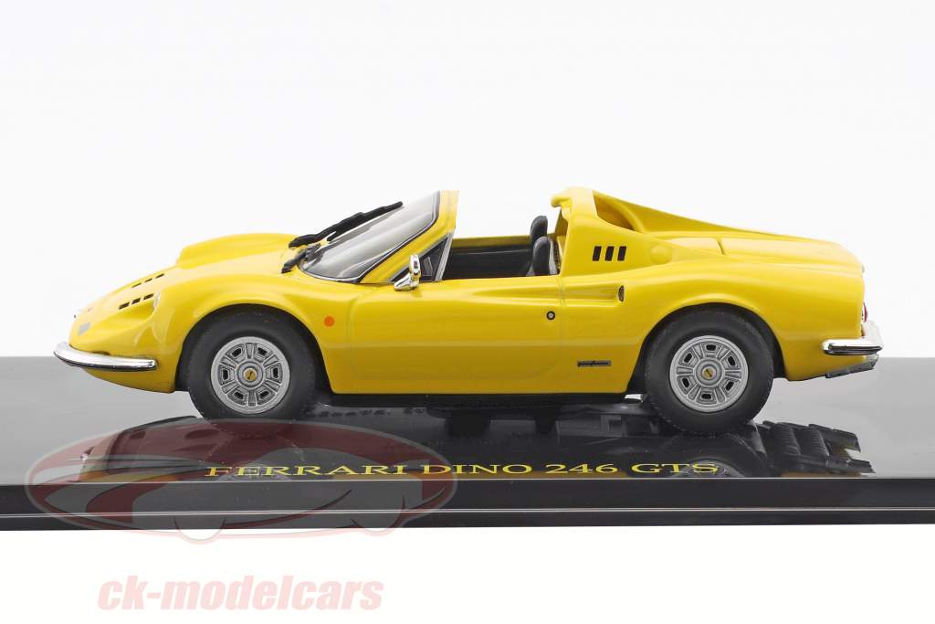 Ferrari Dino 246 GTS amarillo con escaparate 1:43 Altaya