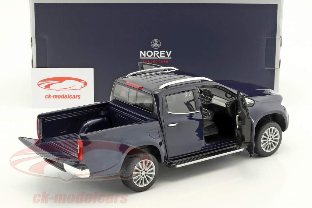 Mercedes-Benz X-Class año de construcción 2017 azul metálico 1:18 Norev