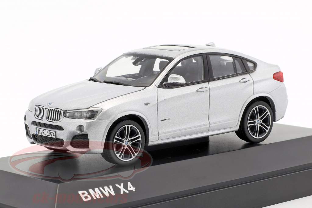 BMW X4 (F26) Anno 2015 argento 1:43 Herpa