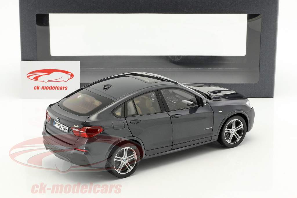 宝马 X4 F26 2014年 深铁灰色涂装 1:18 ParagonModels